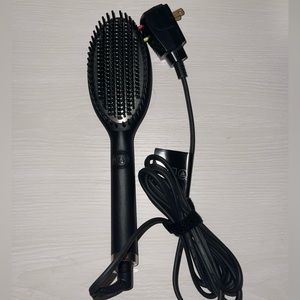 GHD glide smoothing Hot Brush